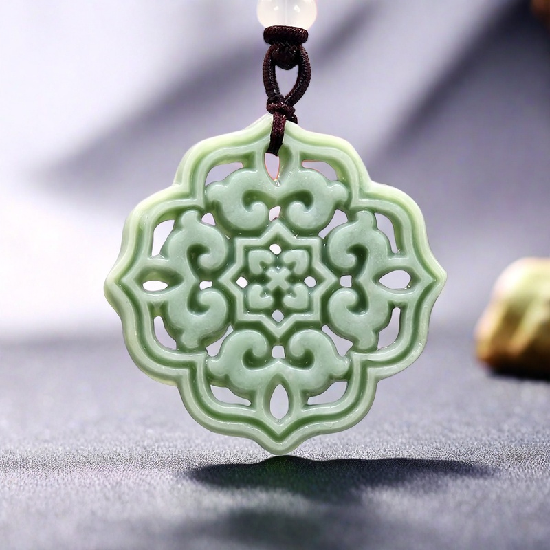 Women Fashion Designers - Collar con colgante de flor de