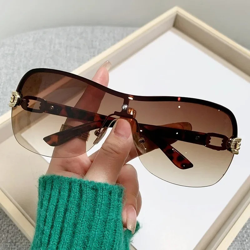 Women Fashion Glasses - Novedad: populares gafas de sol para