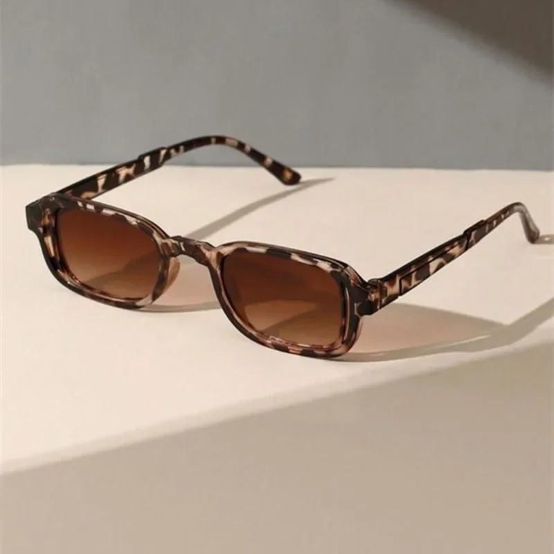 Gafas de Sol Rectangulares de  - Women Fashion Glasses reseña y precio