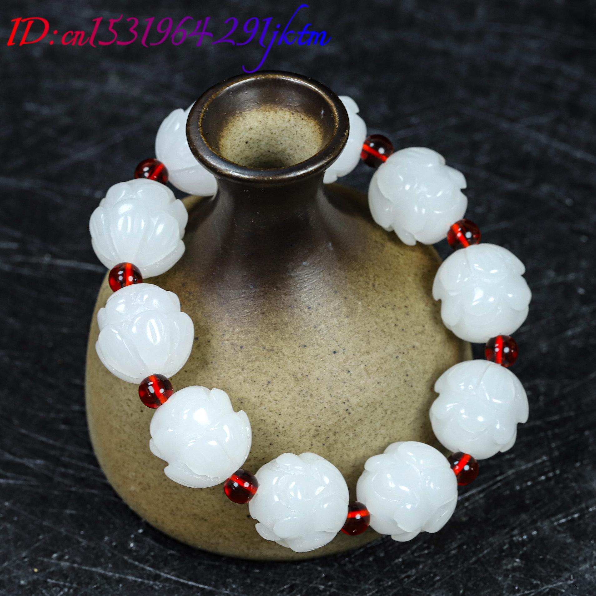 Brazalete de Jade Blanco Autén - Women Fashion Designers reseña y precio